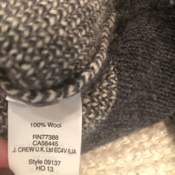 Vintage JCrew Holiday Sweater. - Picture 6 of 6